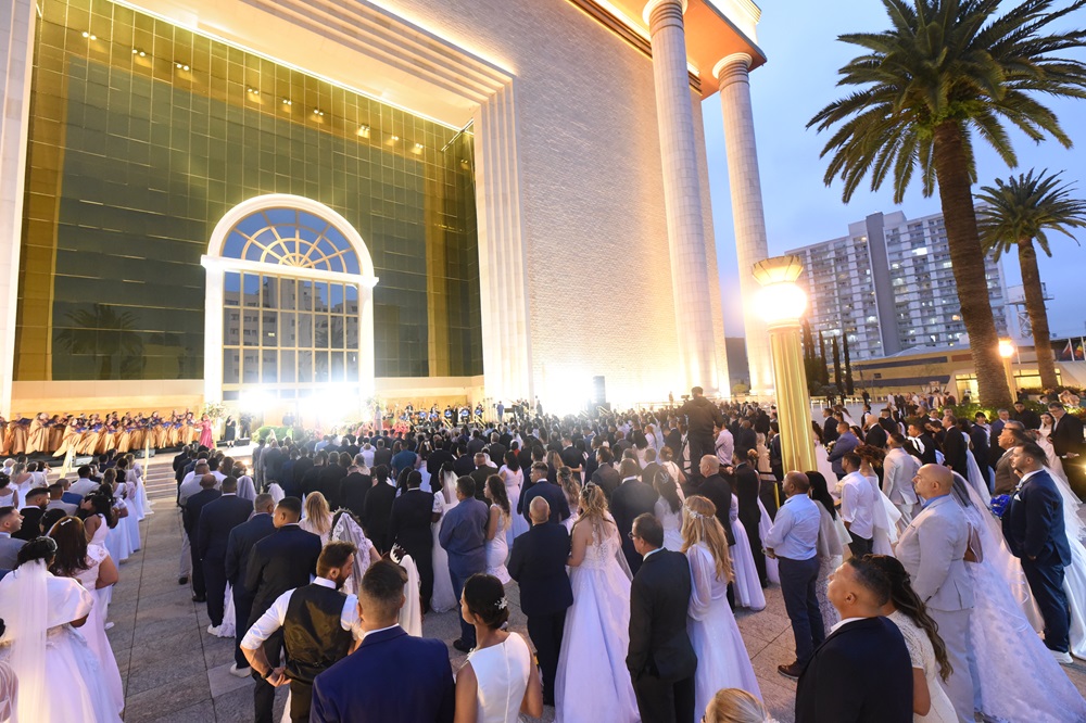 post16ª Celebração dos Casamentos: no Templo de Salomão, mais de 200 casais selam uniãona categoriaNotícias