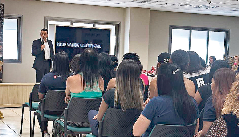 Imagem de capa - Evento “Uma Linda Mulher” é realizado no Templo de Salomão