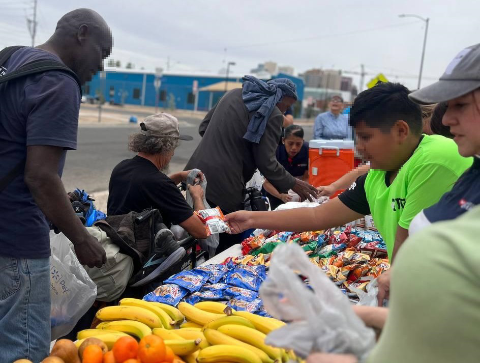 Imagem de capa - Ação social em Phoenix ajuda população em situação de rua