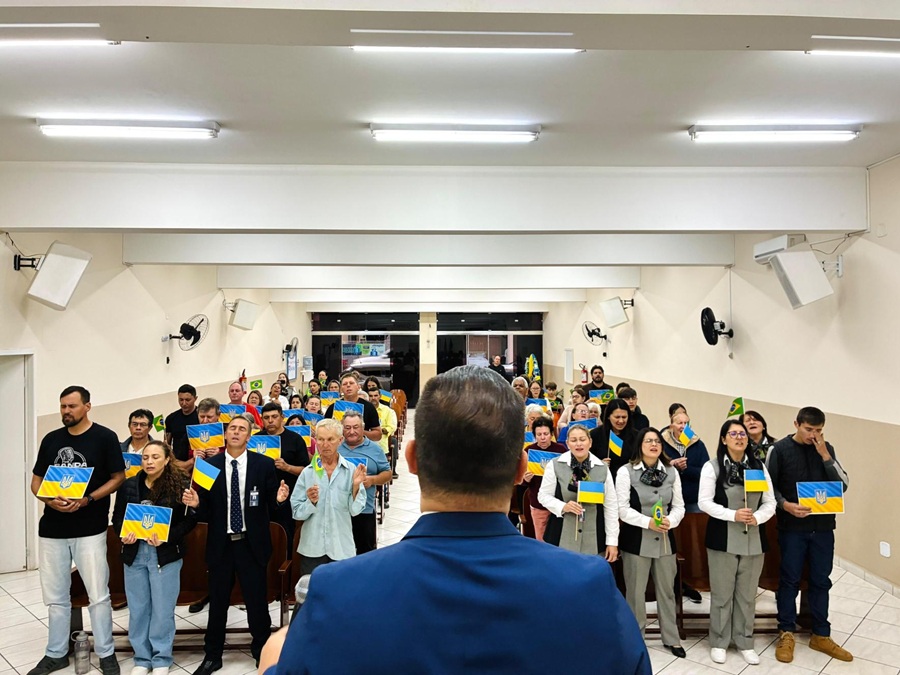 Imagem de capa - Prudentópolis recebe exibição do documentário “Um Dia na Vida do Pastor na Ucrânia”