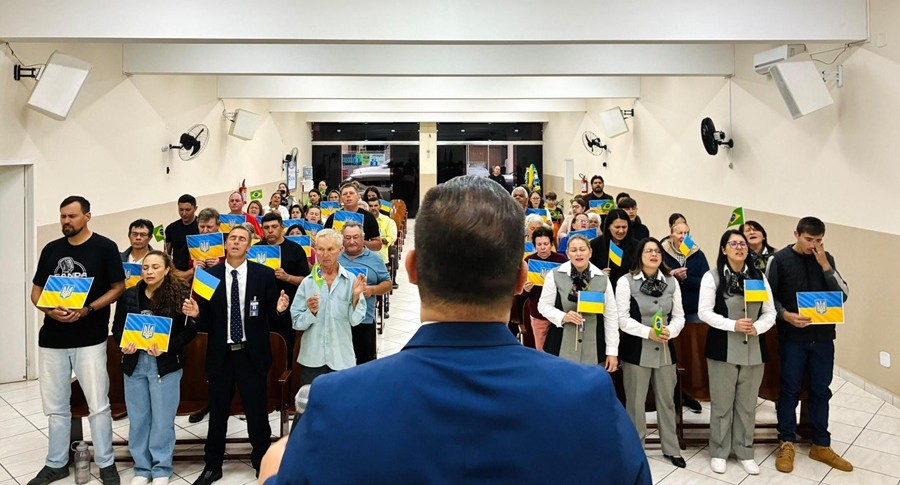 Imagem de capa - Prudentópolis recebe exibição do documentário “Um Dia na Vida do Pastor na Ucrânia”