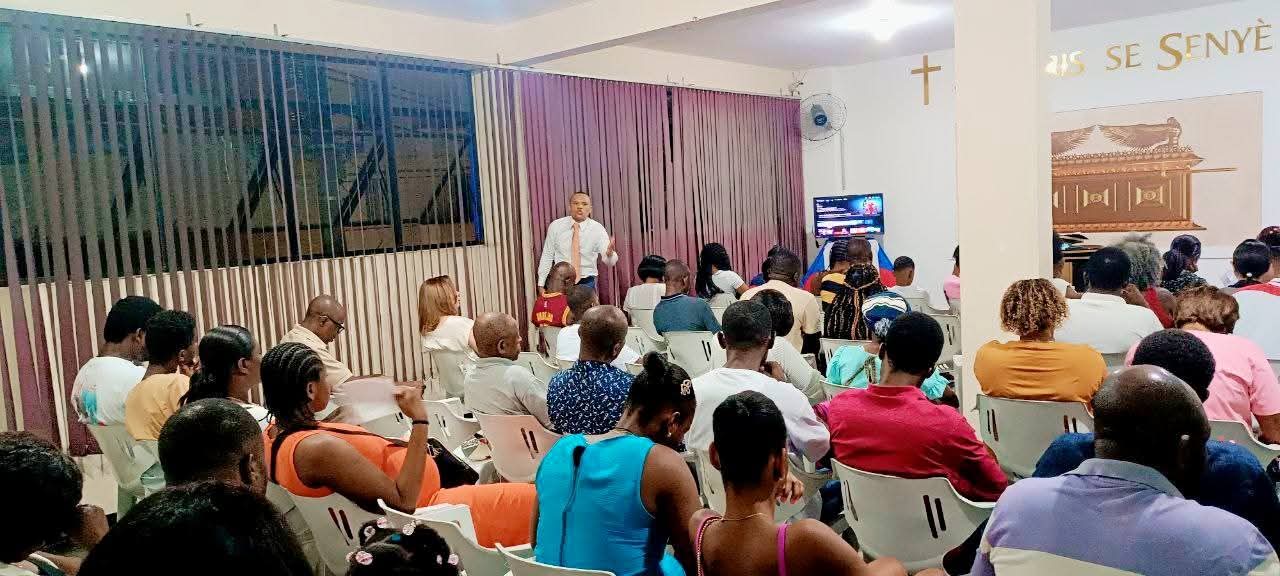 postUniversal leva apoio social e espiritual a haitianos, em São Paulona categoriaNotícias