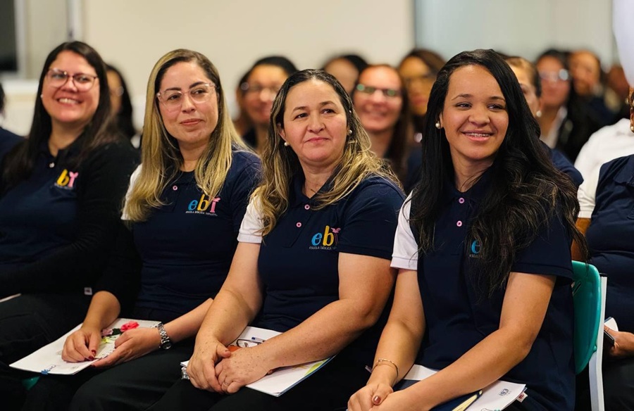 Educadoras da EBI participam de curso de atualização na Zona Leste de São Paulo