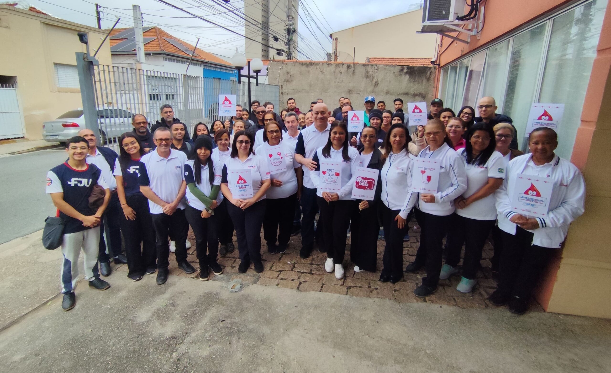 Imagem de capa - Grupo da Saúde Universal mobiliza voluntários em campanha de doação de sangue em Jundiaí