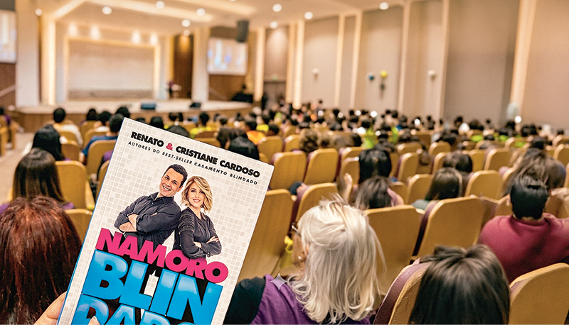 Imagem de capa - Palestras Namoro Blindado orientam mais de 35 mil adolescentes em todo o Brasil