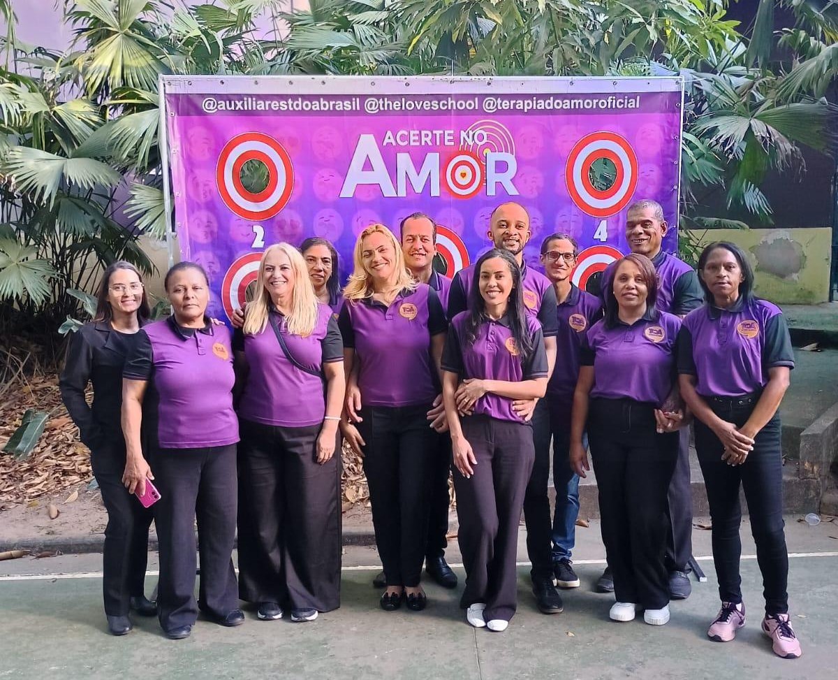 Imagem de capa - Auxiliares da Terapia do Amor (TdoA) levam orientação sobre vida amorosa a moradores de Contagem, em Minas Gerais