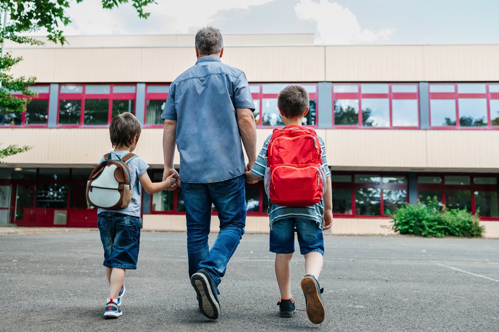 Educação dos filhos qual é o papel da família e o que diz a lei sobre o ensino domiciliar