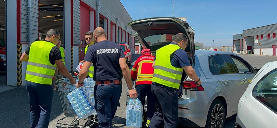 Unisocial doa mais de 7 mil garrafas de água e reforça apoio a bombeiros durante incêndios em Portugal