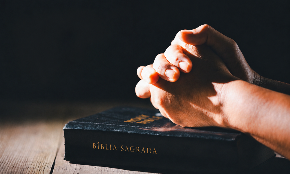 Imagem de capa - A Palavra de Deus revela uma riqueza que não pode ser roubada