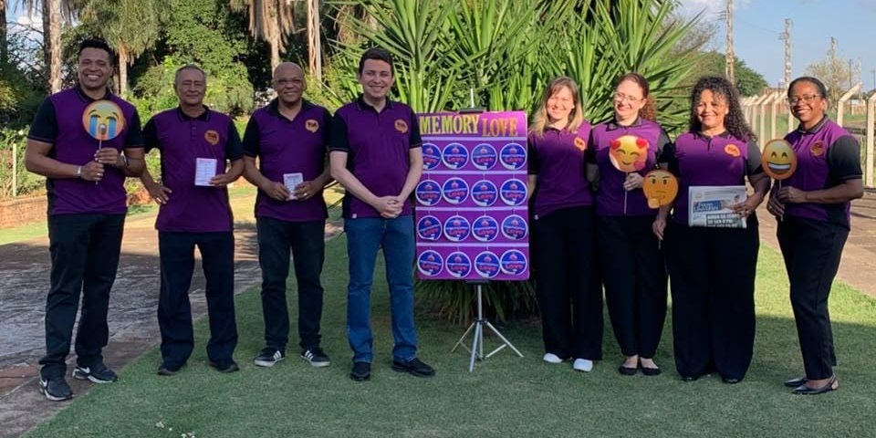 Imagem de capa - Auxiliares da Terapia do Amor promovem ação temática sobre relacionamentos