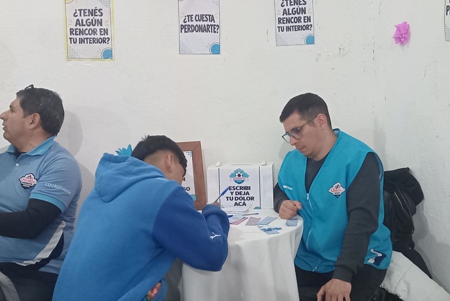 Atividade reúne adolescentes em centro socioeducativo na Argentina