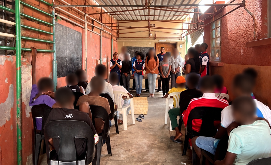 FJU mobiliza voluntários para doar peças de roupa em Moçambique