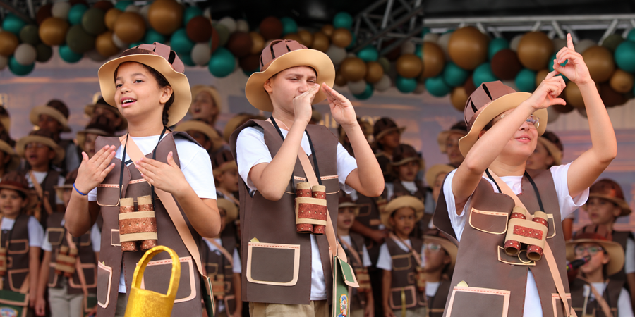 Coral da EBI abre Semana da Criança com cantata especial