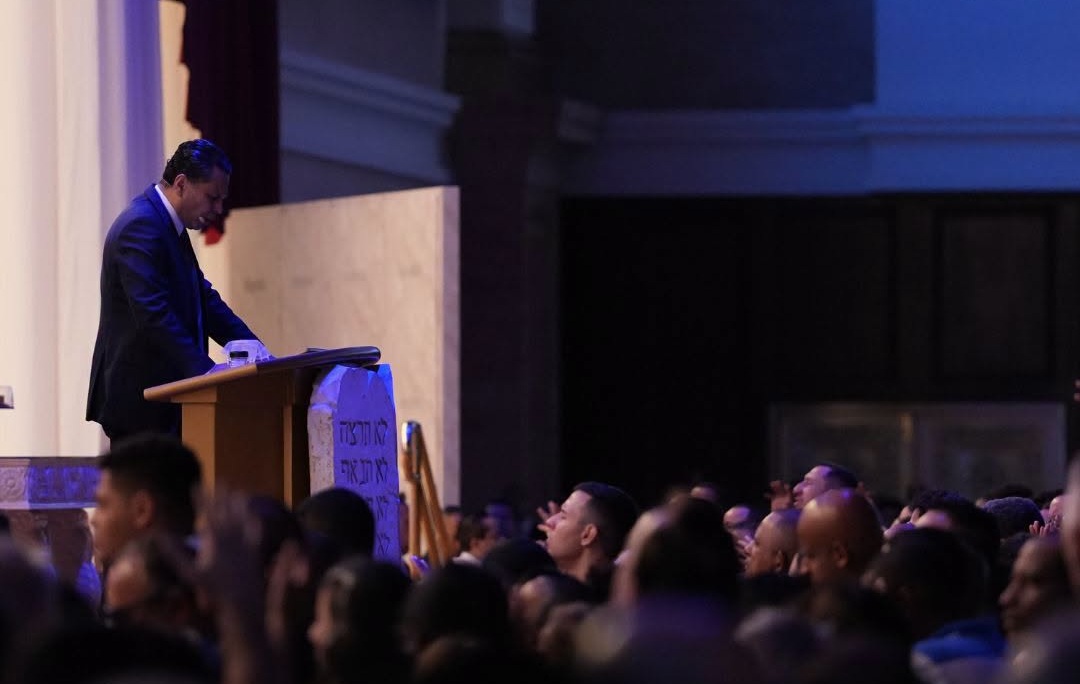 Imagem de capa - Encontro com Deus: entenda como enfrentar a batalha espiritual