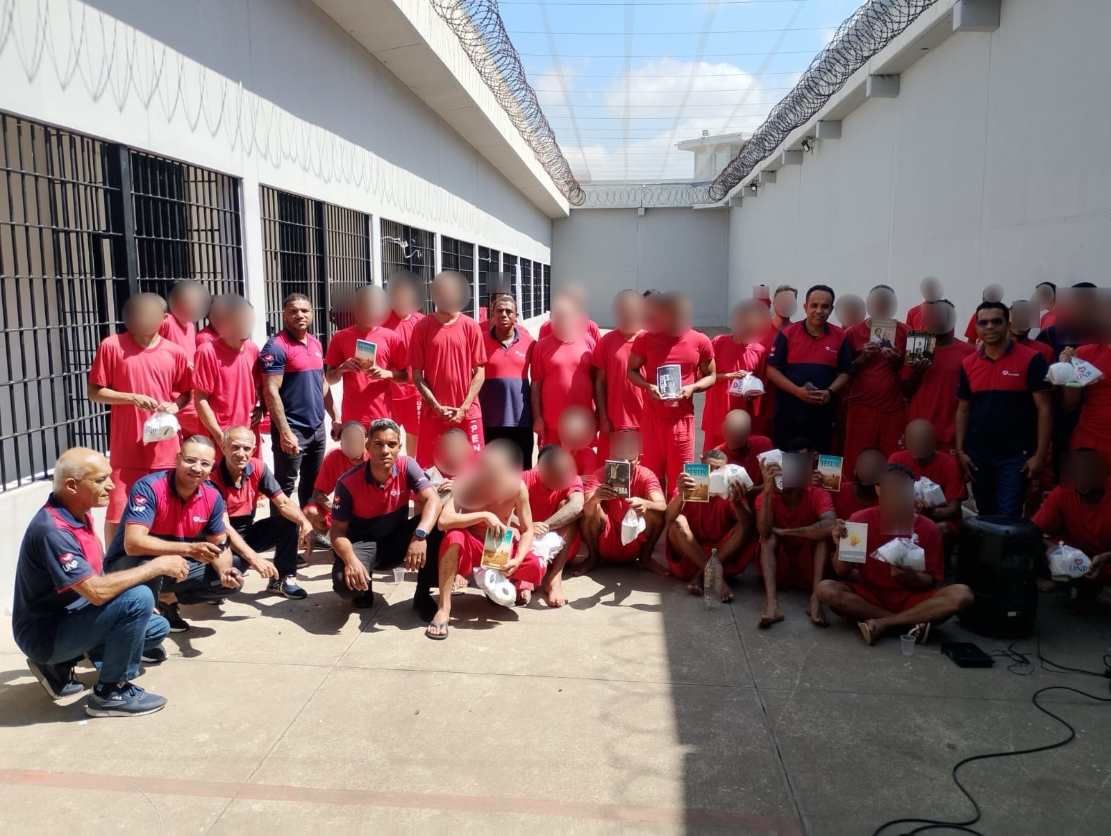 Imagem de capa - UNP leva cuidado e esperança a 80 detentos em presídio de Minas Gerais